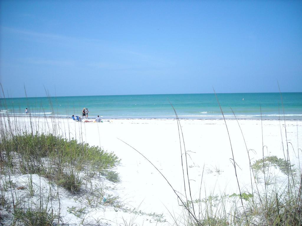 Boca Ciega Bay Apartment St. Pete Beach Esterno foto