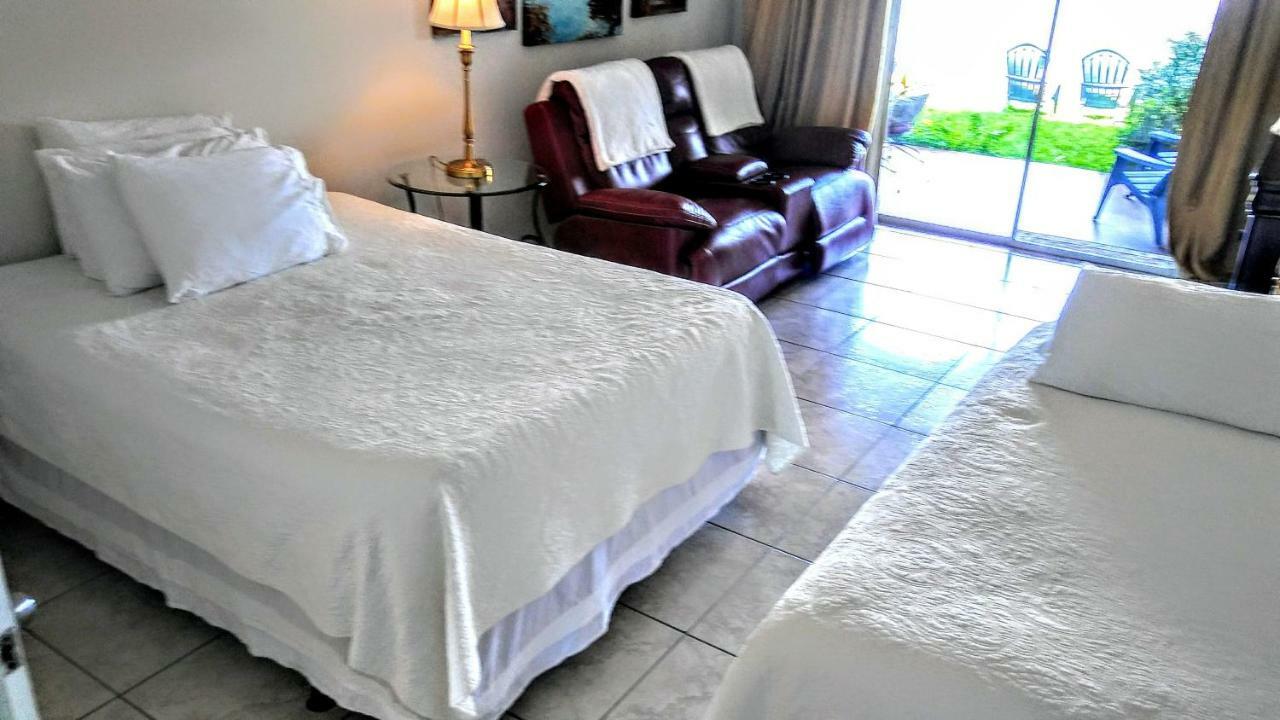 Boca Ciega Bay Apartment St. Pete Beach Esterno foto